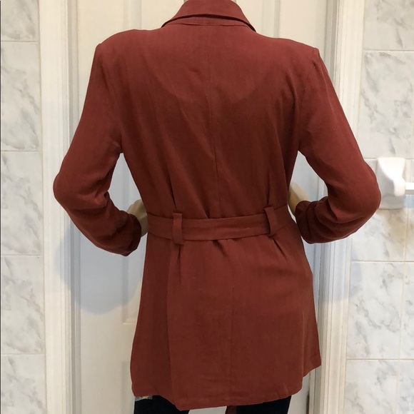 BROWN EARTH COLOR BELTED & BUTTON CLOSURE JACKET - Picture 2 of 8